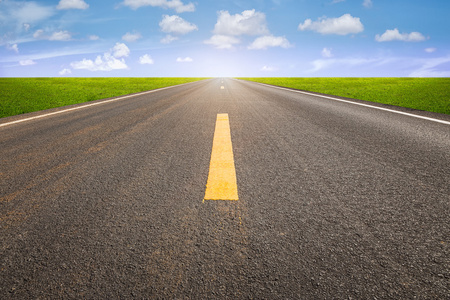 新建公路橋梁 連接地域發(fā)展，重塑交通格局